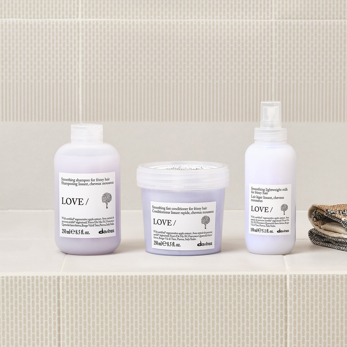 Davines Germany LOVE SMOOTHING Conditioner - Schnell glättender Conditioner für zu Frizz neigendes Haar