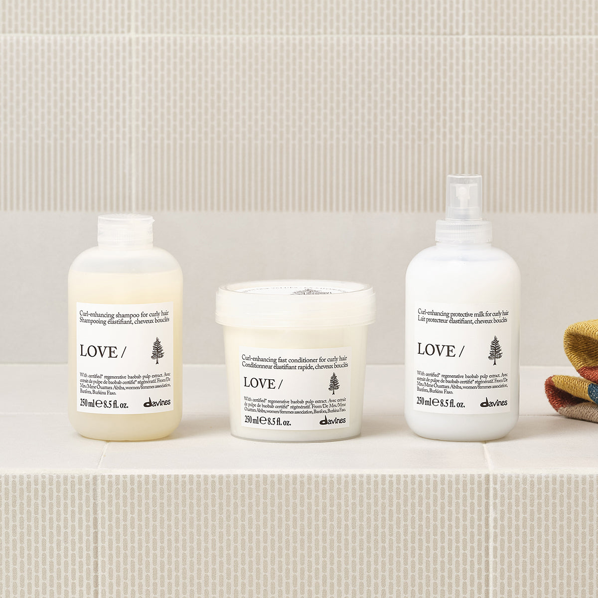 Davines Germany LOVE CURL Shampoo - Lockenverstärkendes Shampoo für welliges oder lockiges Haar