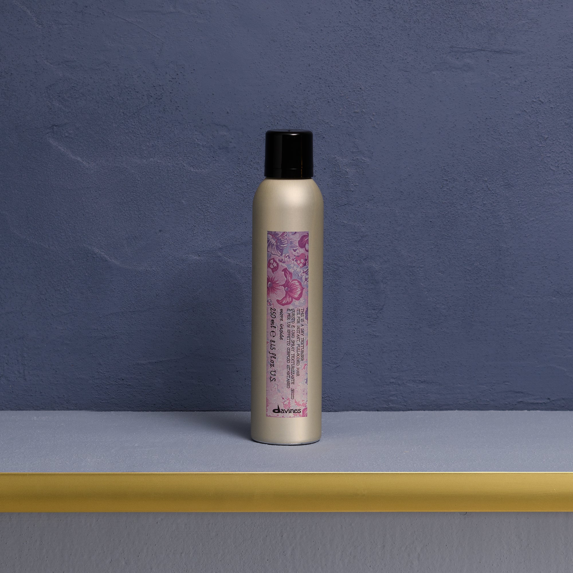 Davines-87056-this-is-a-dry-texturizer-250ml-situational.jpg