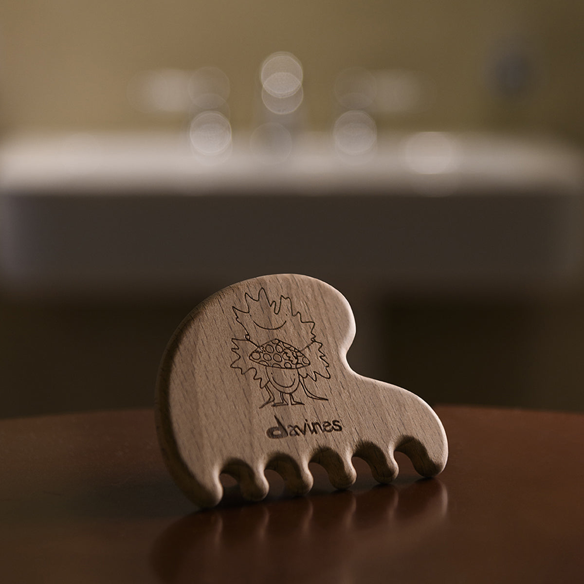 Davines Germany Gua Sha - Gua Sha aus Buchenholz für die Massage von Kopfhaut, Gesicht und Hals.