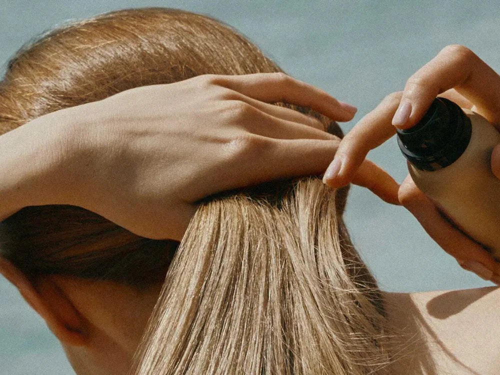 Warum wirkt mein Haar platt? Unsere Tipps für mehr Fülle und Volumen