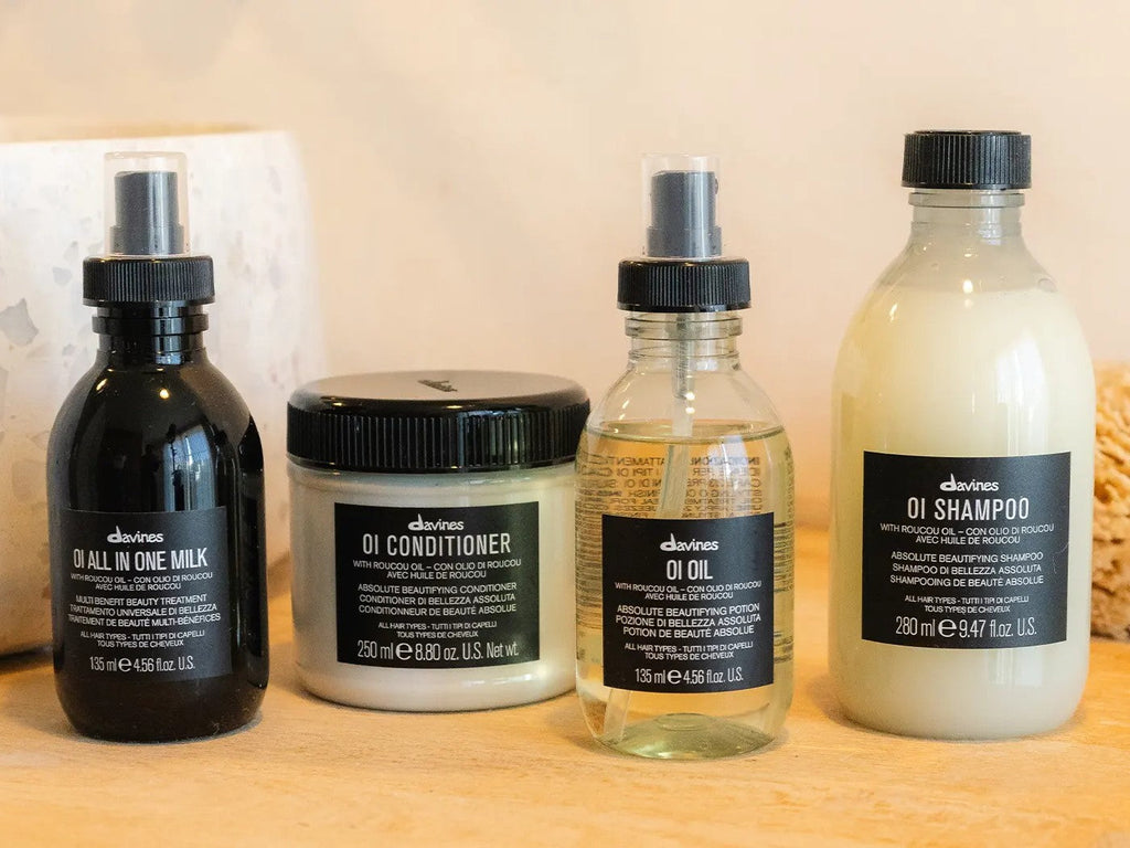 Haaröl für lockiges Haar: Pflege, Definition und Schutz