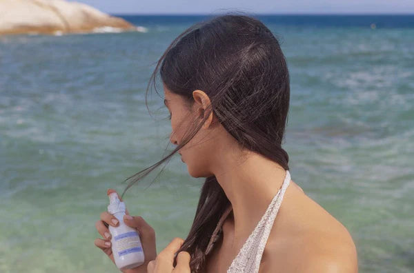 Sonnenschutz für Dein Haar: Die besten Pflegeroutinen