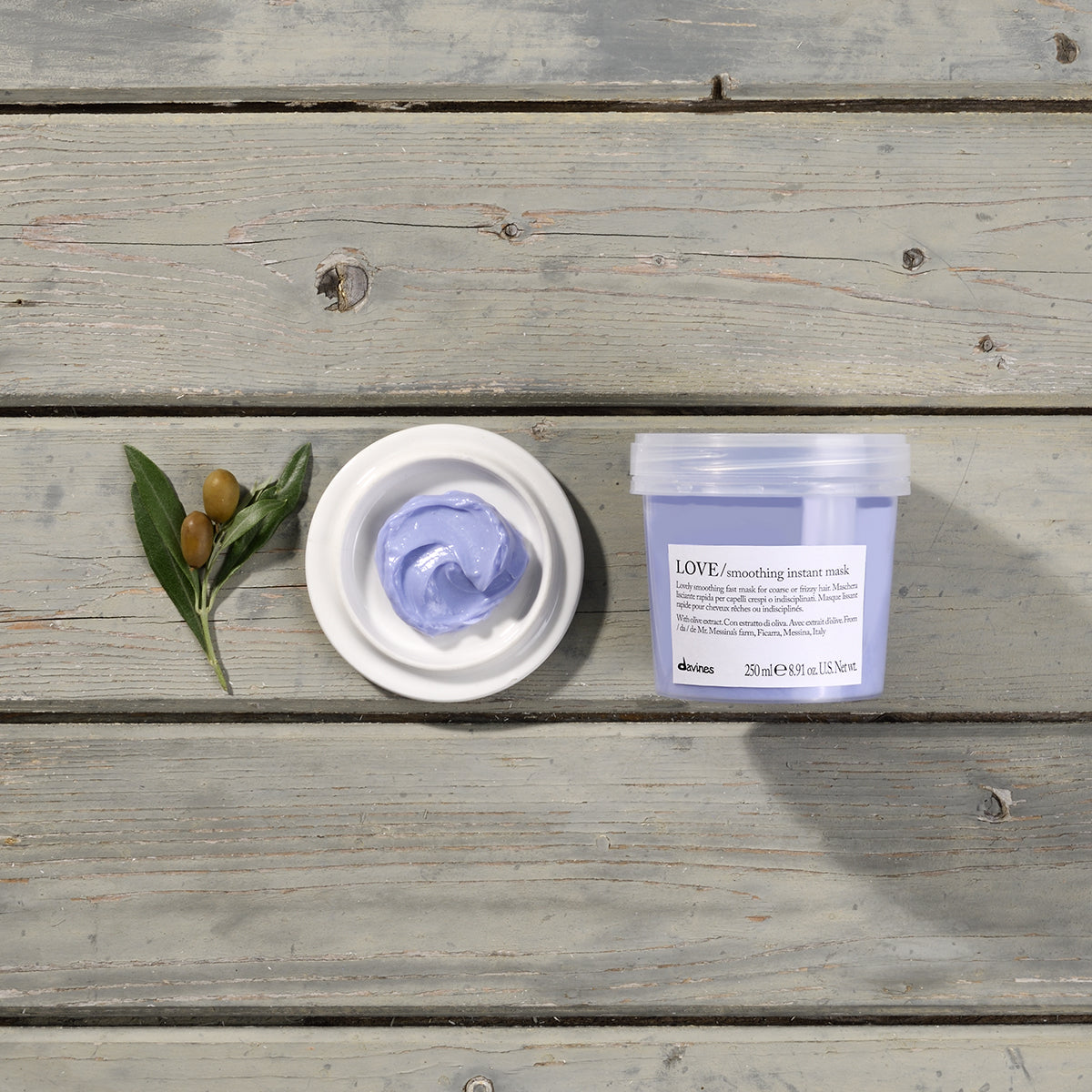 Translation missing: de.products.general.vendor: ESSENTIAL HAIRCARE LOVE Smoothing Instant Mask   Schnell glättende Maske für krauses oder widerspenstiges Haar  -100x.jpg?v=1765983621
